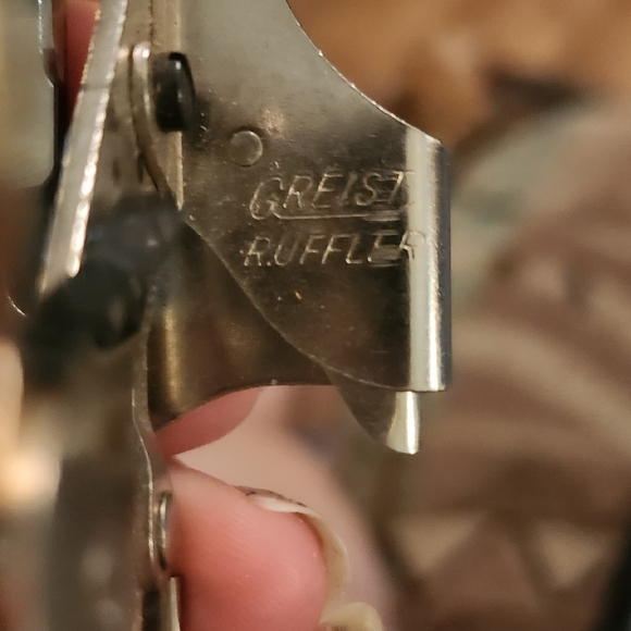 Greist Ruffler Sewing Machine Pressure Foot - Picture 5 of 5